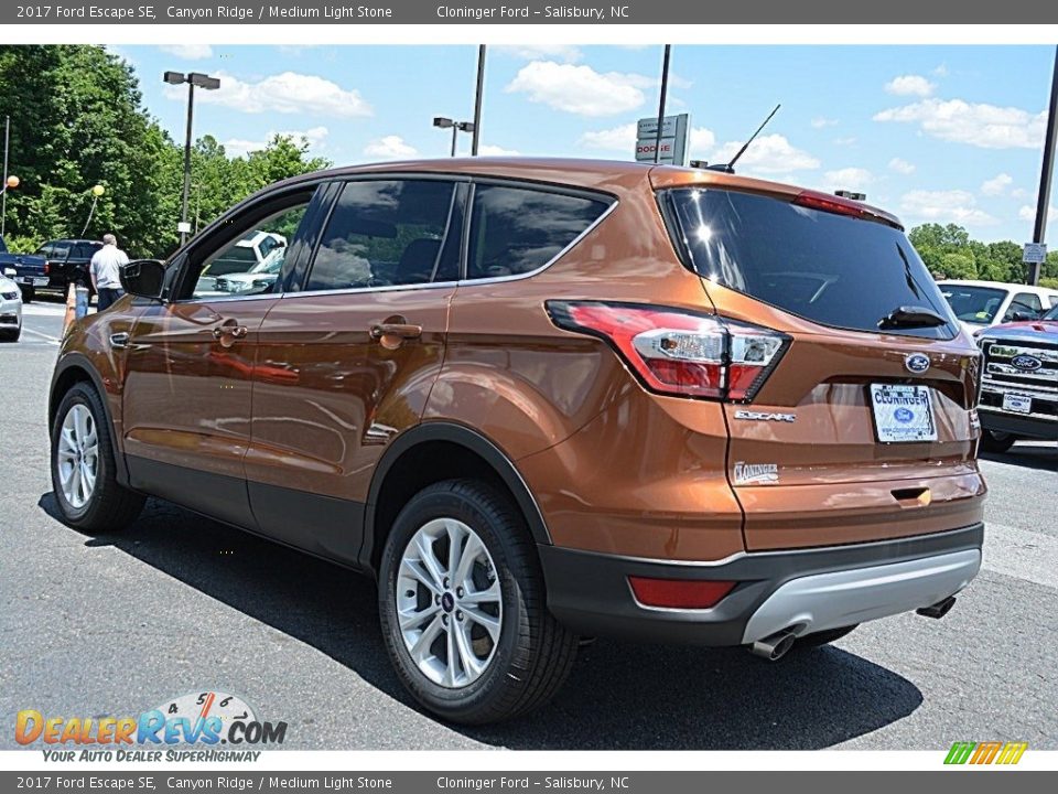 2017 Ford Escape SE Canyon Ridge / Medium Light Stone Photo #19