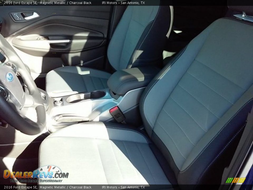 2016 Ford Escape SE Magnetic Metallic / Charcoal Black Photo #6
