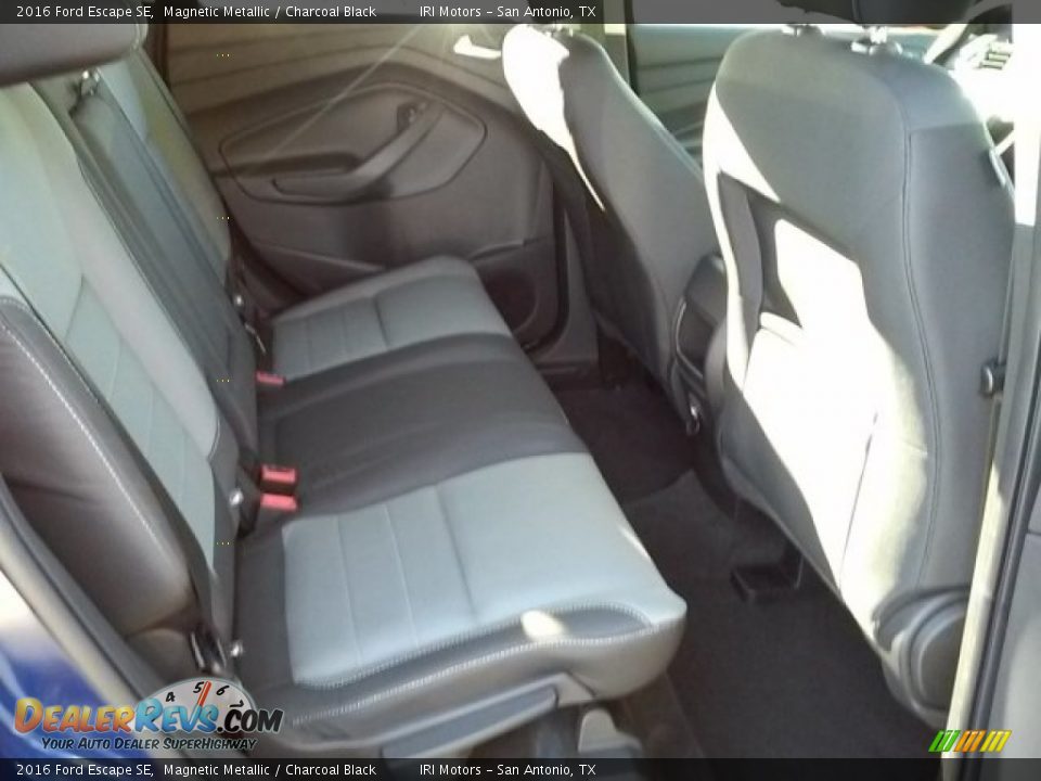 2016 Ford Escape SE Magnetic Metallic / Charcoal Black Photo #13