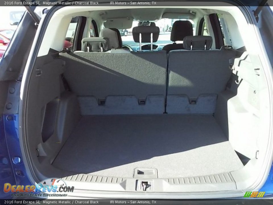 2016 Ford Escape SE Magnetic Metallic / Charcoal Black Photo #14