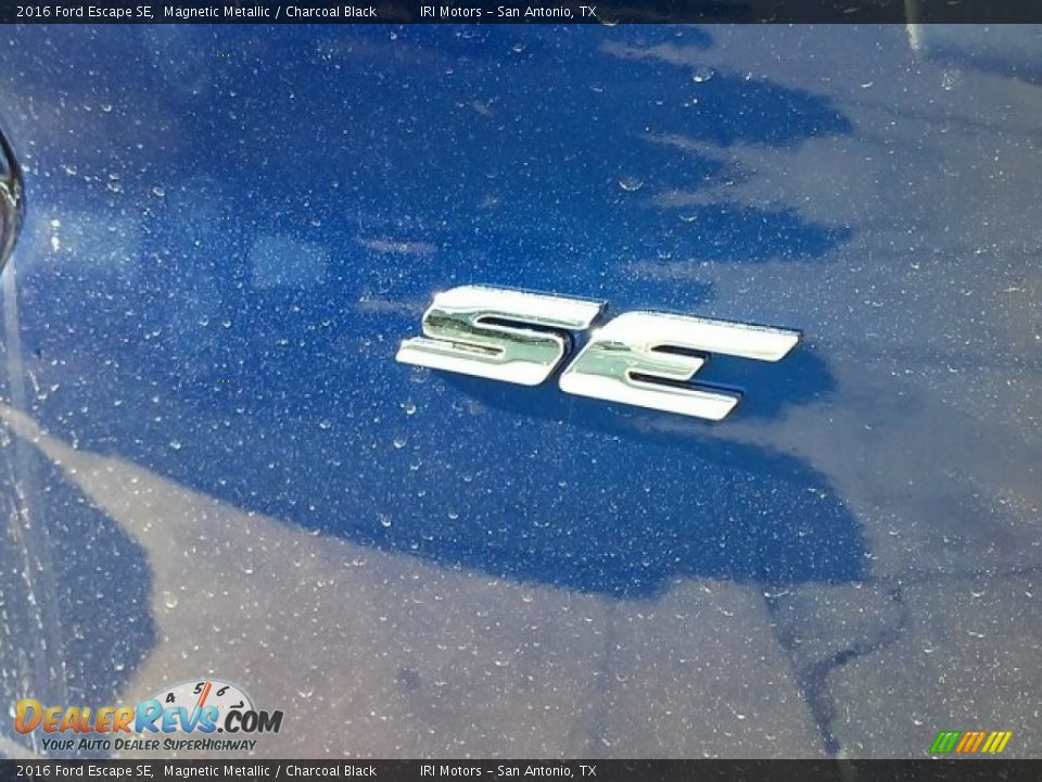 2016 Ford Escape SE Magnetic Metallic / Charcoal Black Photo #15