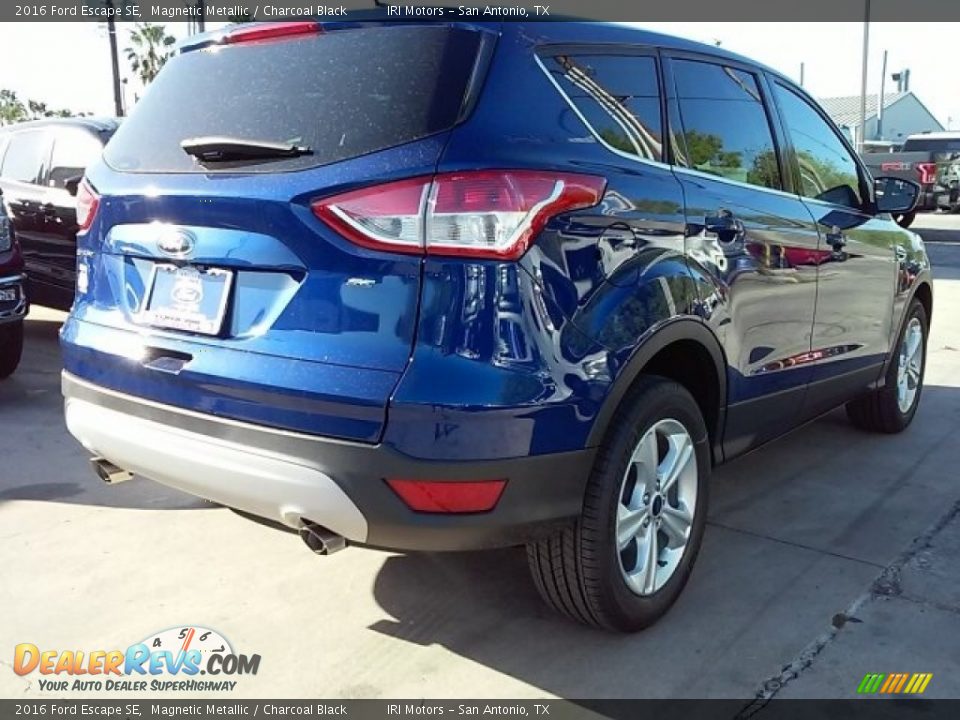 2016 Ford Escape SE Magnetic Metallic / Charcoal Black Photo #16