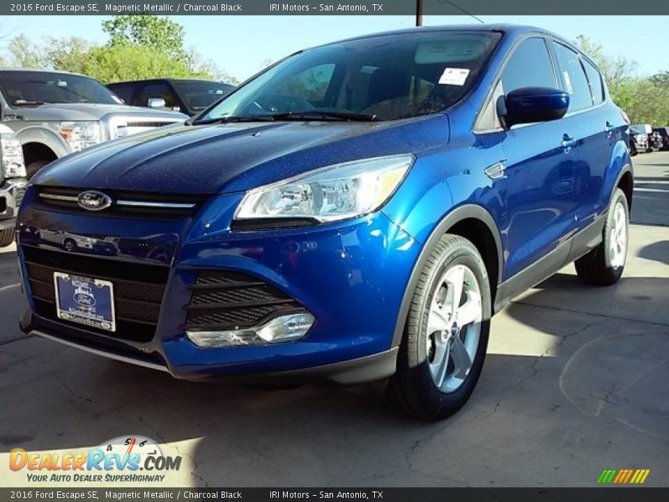 2016 Ford Escape SE Magnetic Metallic / Charcoal Black Photo #18