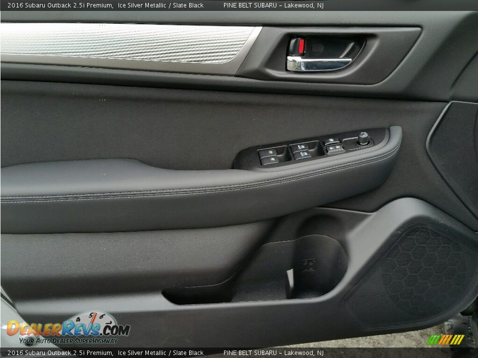 2016 Subaru Outback 2.5i Premium Ice Silver Metallic / Slate Black Photo #7