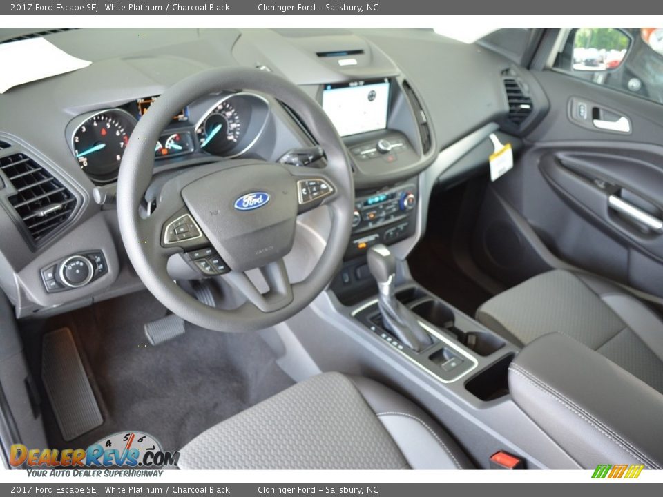 2017 Ford Escape SE White Platinum / Charcoal Black Photo #7