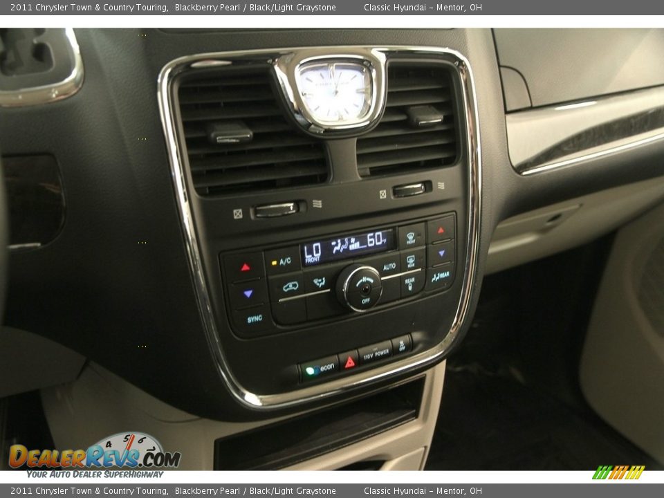 2011 Chrysler Town & Country Touring Blackberry Pearl / Black/Light Graystone Photo #12