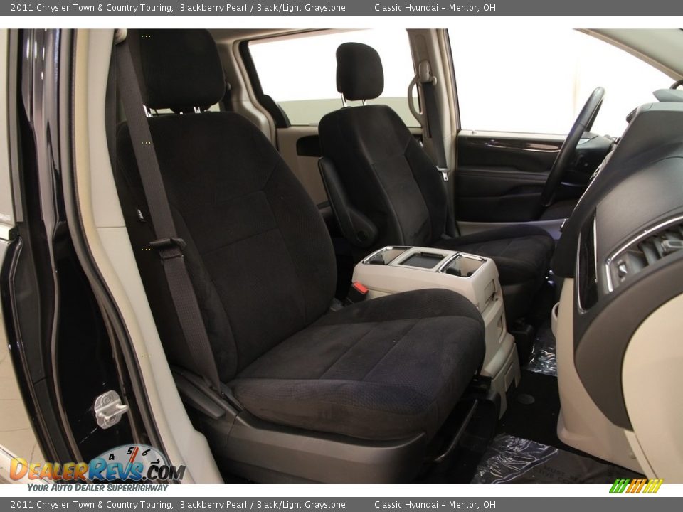 2011 Chrysler Town & Country Touring Blackberry Pearl / Black/Light Graystone Photo #14