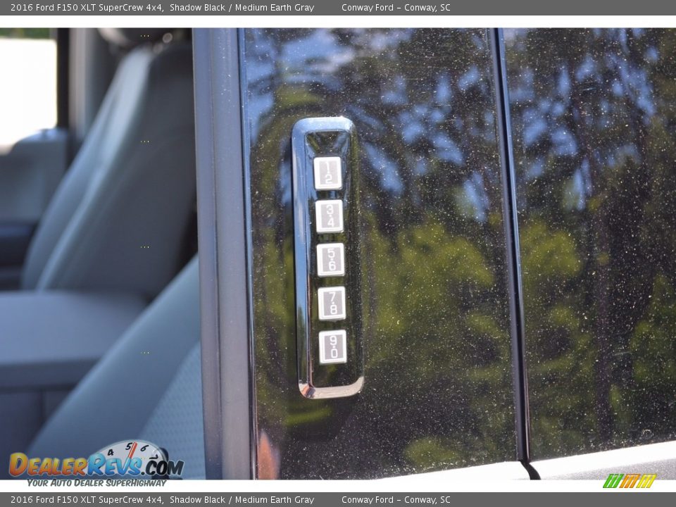 2016 Ford F150 XLT SuperCrew 4x4 Shadow Black / Medium Earth Gray Photo #12