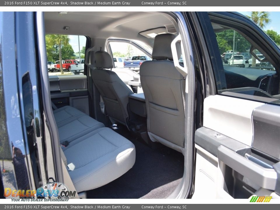 2016 Ford F150 XLT SuperCrew 4x4 Shadow Black / Medium Earth Gray Photo #24