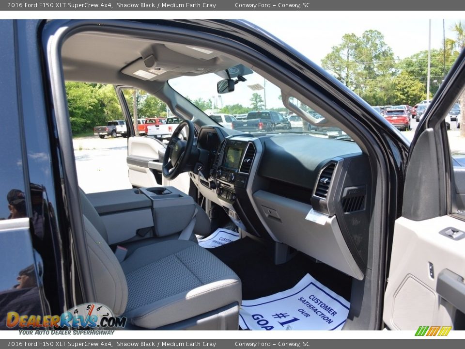 2016 Ford F150 XLT SuperCrew 4x4 Shadow Black / Medium Earth Gray Photo #27