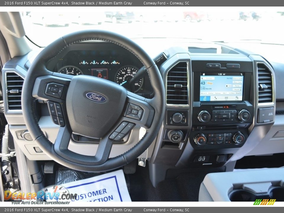 2016 Ford F150 XLT SuperCrew 4x4 Shadow Black / Medium Earth Gray Photo #29