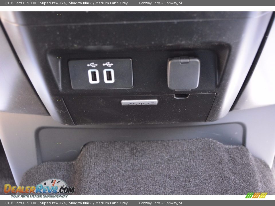 2016 Ford F150 XLT SuperCrew 4x4 Shadow Black / Medium Earth Gray Photo #32