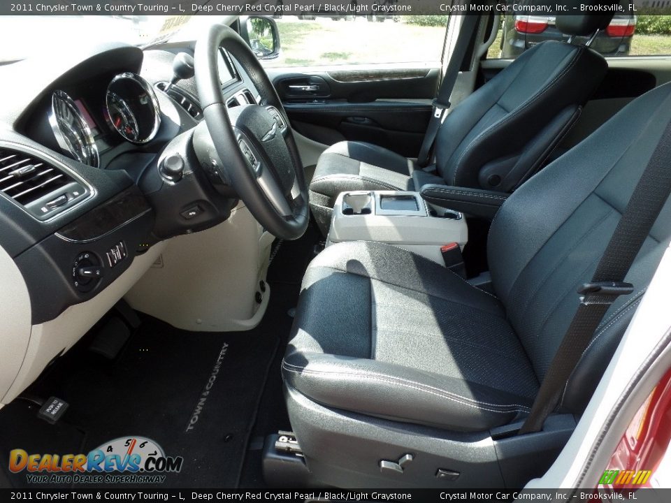 2011 Chrysler Town & Country Touring - L Deep Cherry Red Crystal Pearl / Black/Light Graystone Photo #4