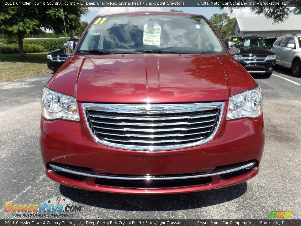 2011 Chrysler Town & Country Touring - L Deep Cherry Red Crystal Pearl / Black/Light Graystone Photo #16
