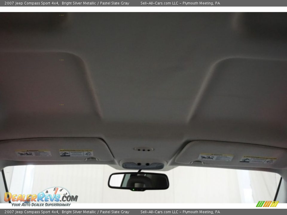 2007 Jeep Compass Sport 4x4 Bright Silver Metallic / Pastel Slate Gray Photo #24