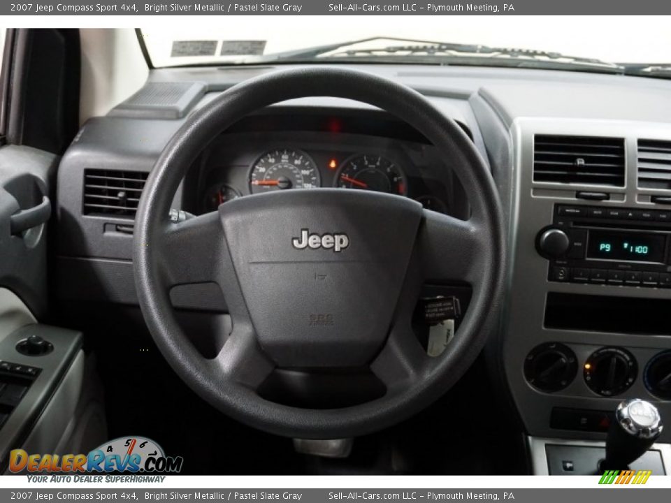 2007 Jeep Compass Sport 4x4 Bright Silver Metallic / Pastel Slate Gray Photo #27
