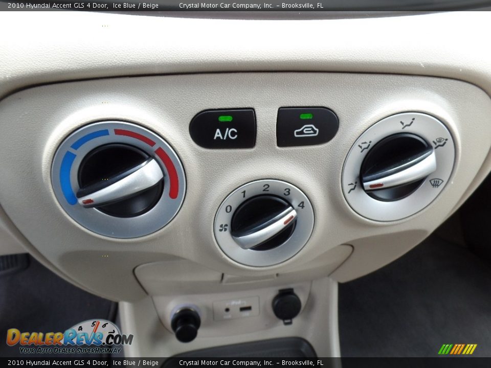 2010 Hyundai Accent GLS 4 Door Ice Blue / Beige Photo #20
