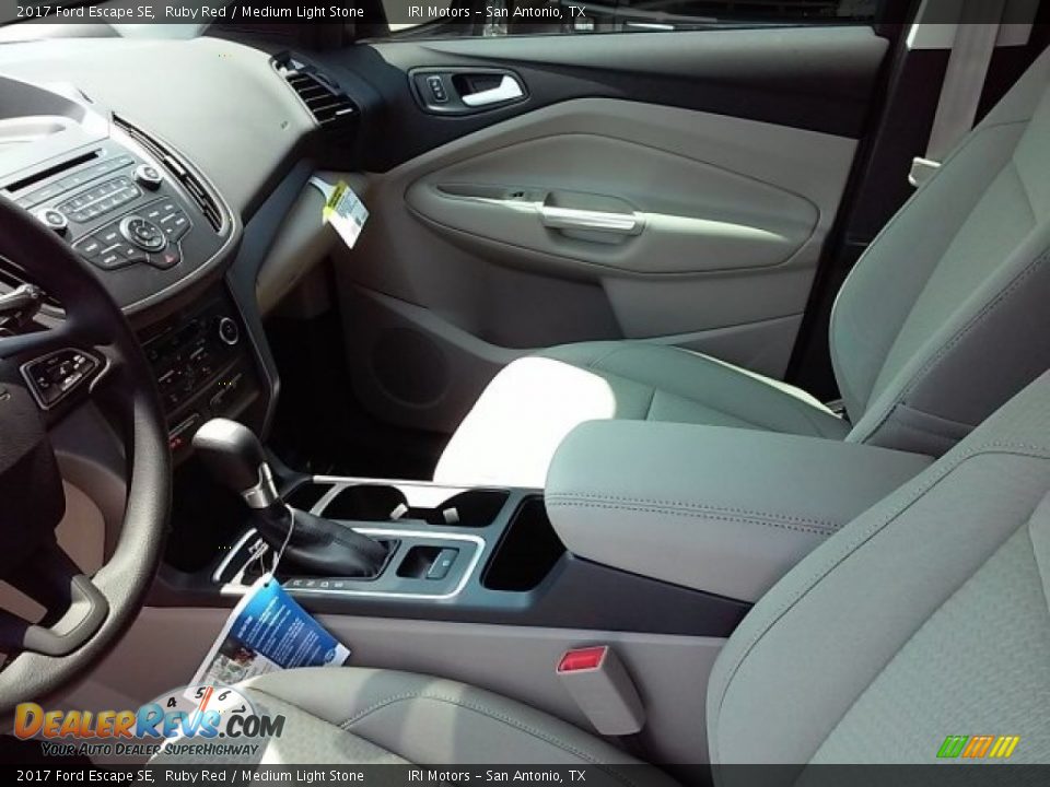 2017 Ford Escape SE Ruby Red / Medium Light Stone Photo #22