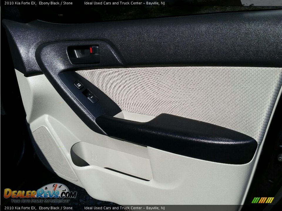 2010 Kia Forte EX Ebony Black / Stone Photo #11