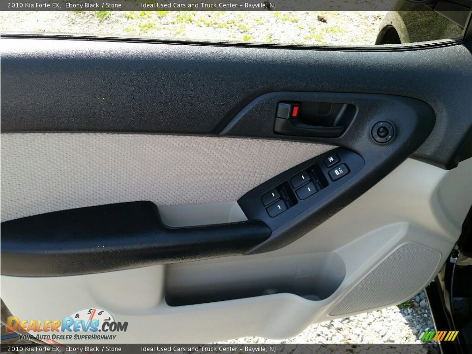 2010 Kia Forte EX Ebony Black / Stone Photo #19