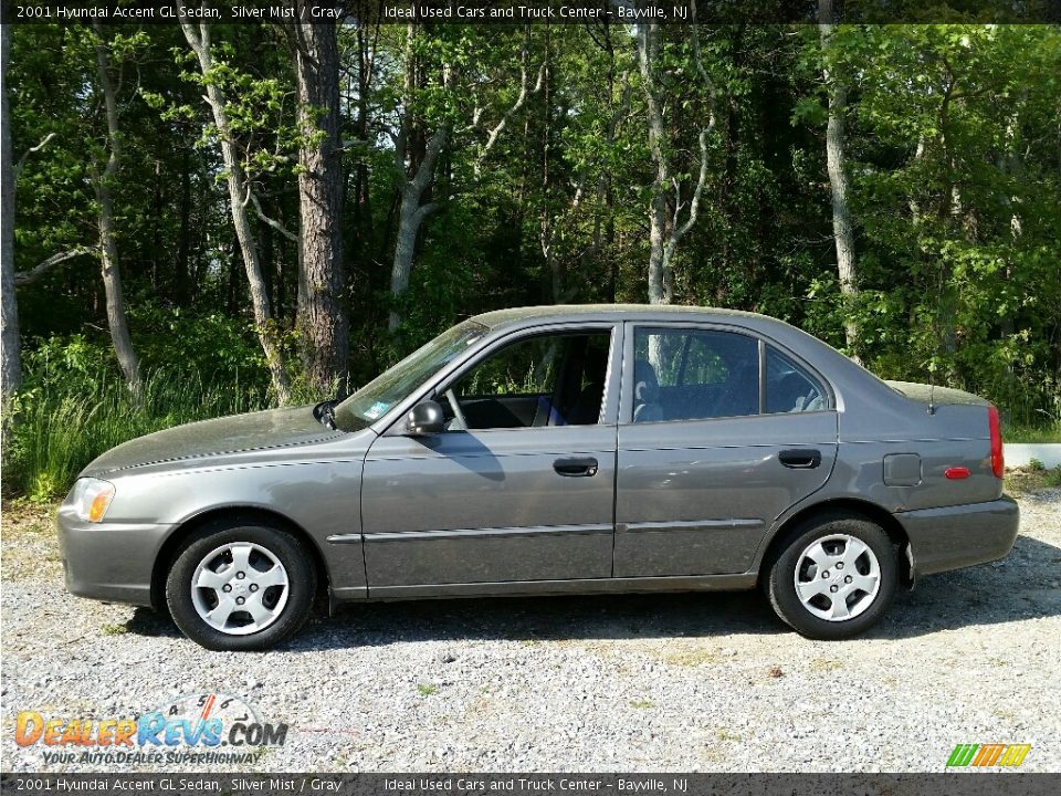 2001 Hyundai Accent GL Sedan Silver Mist / Gray Photo #5