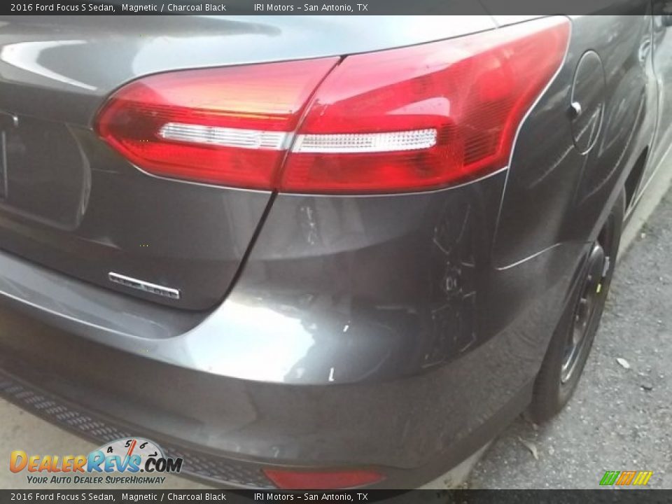 2016 Ford Focus S Sedan Magnetic / Charcoal Black Photo #4