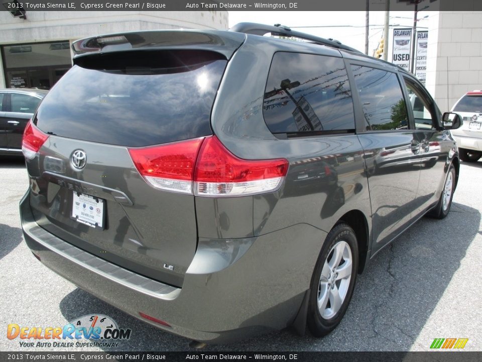 2013 Toyota Sienna LE Cypress Green Pearl / Bisque Photo #7