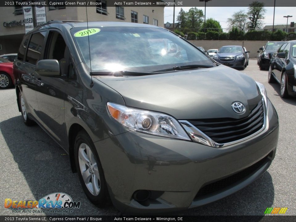2013 Toyota Sienna LE Cypress Green Pearl / Bisque Photo #9