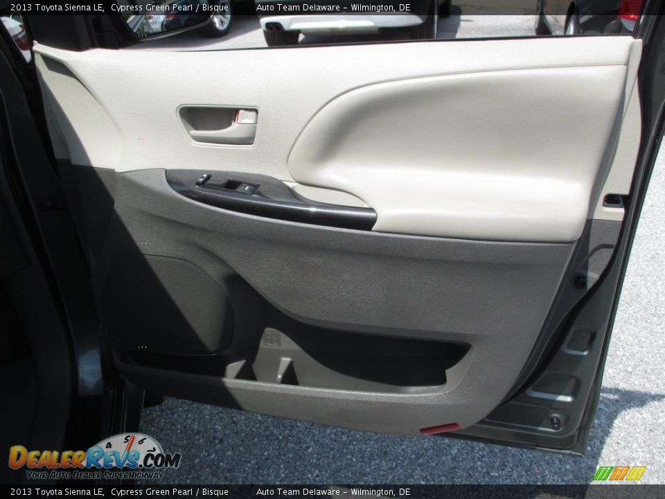 2013 Toyota Sienna LE Cypress Green Pearl / Bisque Photo #27