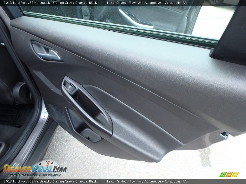 2013 Ford Focus SE Hatchback Sterling Gray / Charcoal Black Photo #15