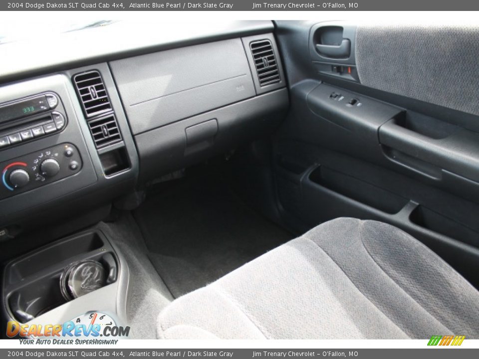 2004 Dodge Dakota SLT Quad Cab 4x4 Atlantic Blue Pearl / Dark Slate Gray Photo #13