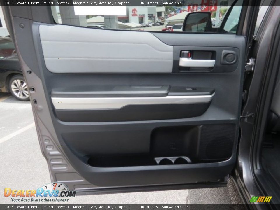 2016 Toyota Tundra Limited CrewMax Magnetic Gray Metallic / Graphite Photo #25