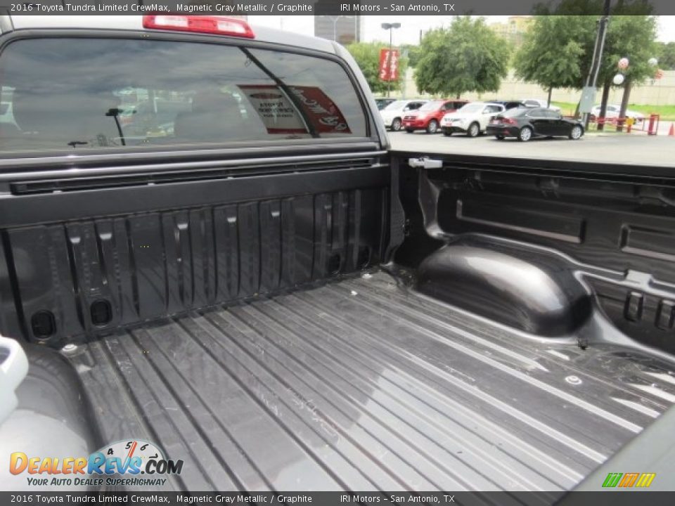 2016 Toyota Tundra Limited CrewMax Magnetic Gray Metallic / Graphite Photo #27