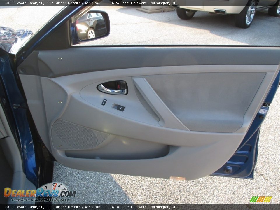 2010 Toyota Camry SE Blue Ribbon Metallic / Ash Gray Photo #28