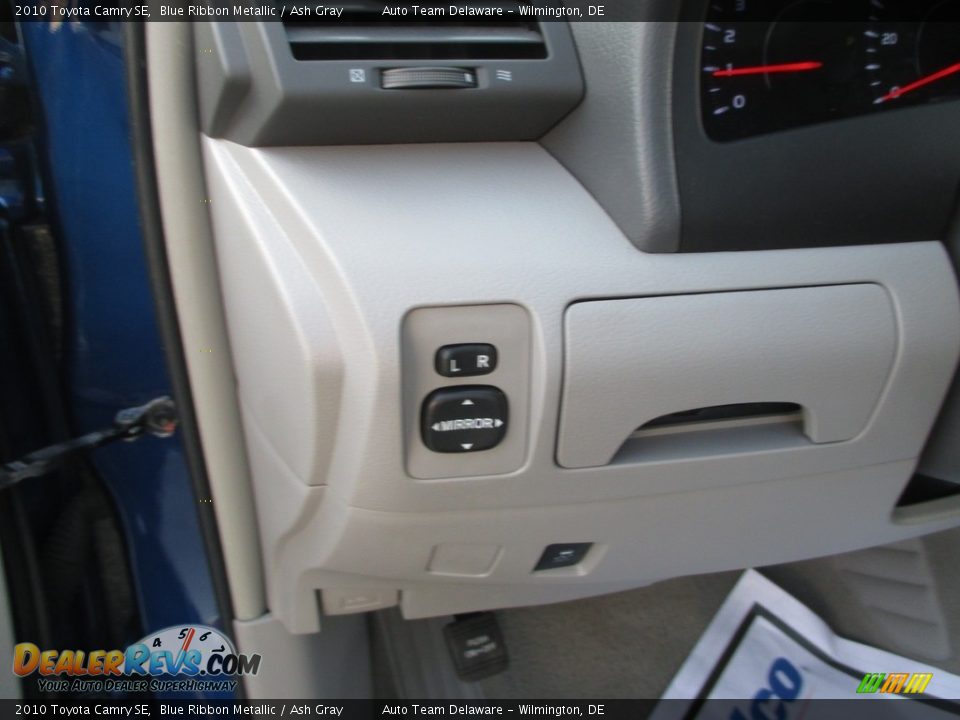 2010 Toyota Camry SE Blue Ribbon Metallic / Ash Gray Photo #31