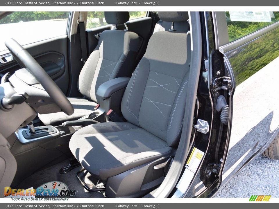 2016 Ford Fiesta SE Sedan Shadow Black / Charcoal Black Photo #16