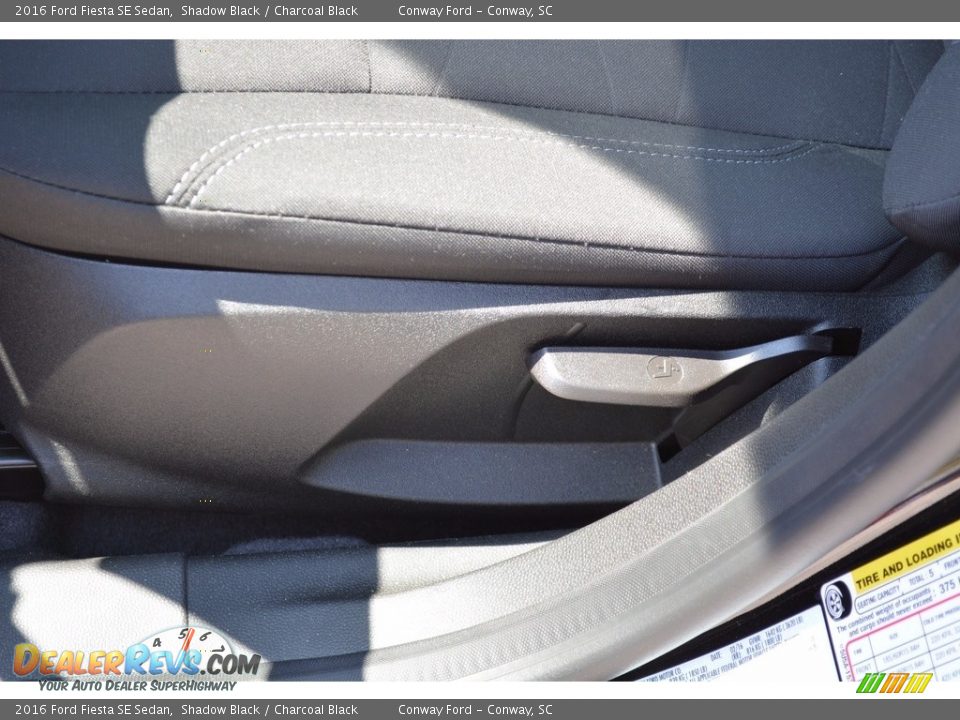 2016 Ford Fiesta SE Sedan Shadow Black / Charcoal Black Photo #18