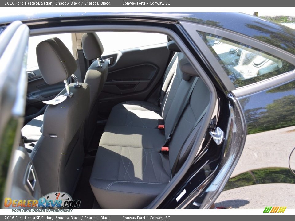 2016 Ford Fiesta SE Sedan Shadow Black / Charcoal Black Photo #20
