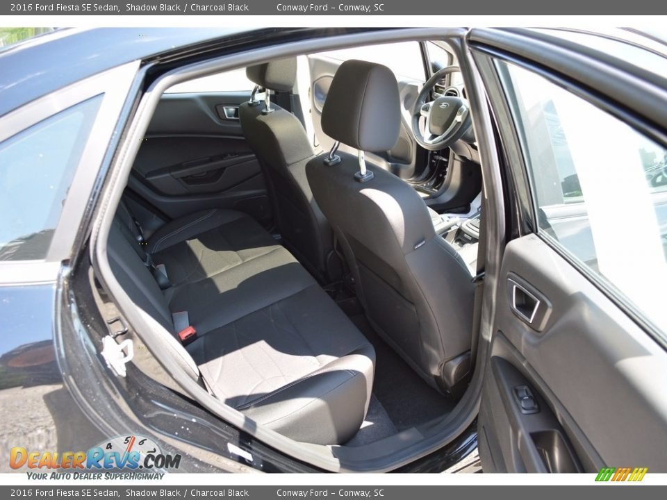 2016 Ford Fiesta SE Sedan Shadow Black / Charcoal Black Photo #22