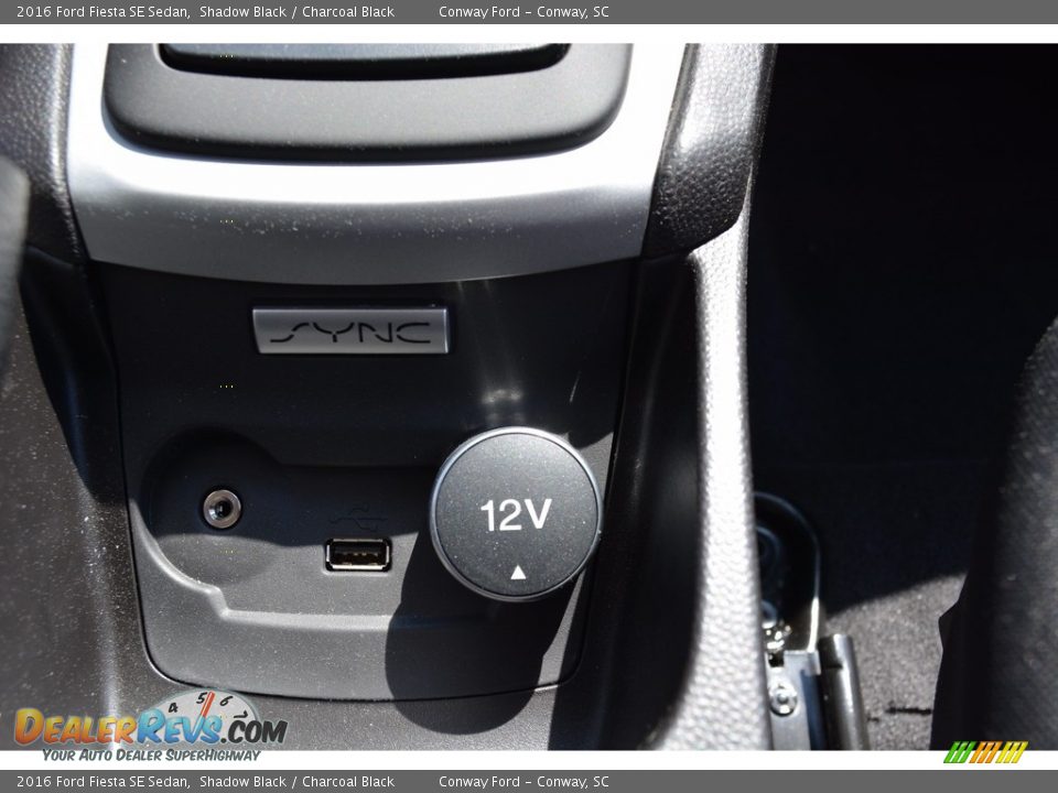 2016 Ford Fiesta SE Sedan Shadow Black / Charcoal Black Photo #31