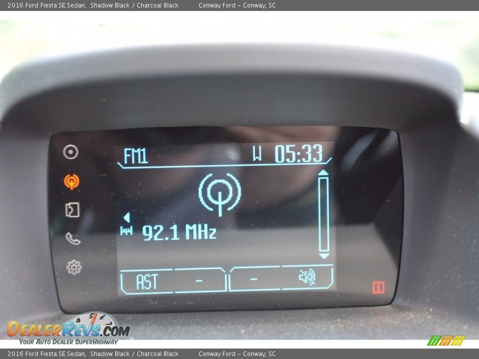 2016 Ford Fiesta SE Sedan Shadow Black / Charcoal Black Photo #35