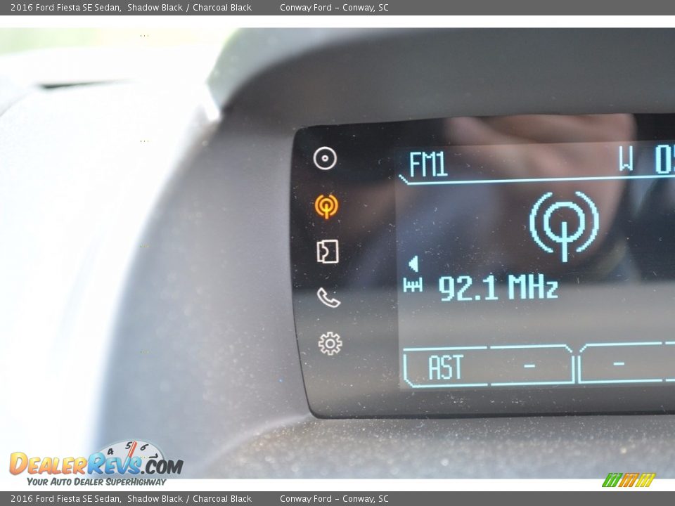 2016 Ford Fiesta SE Sedan Shadow Black / Charcoal Black Photo #36