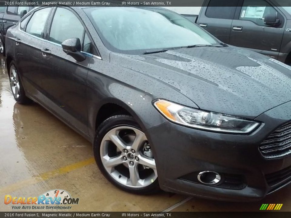 2016 Ford Fusion S Magnetic Metallic / Medium Earth Gray Photo #1