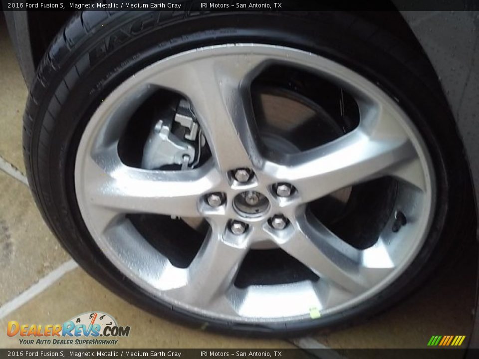2016 Ford Fusion S Magnetic Metallic / Medium Earth Gray Photo #5
