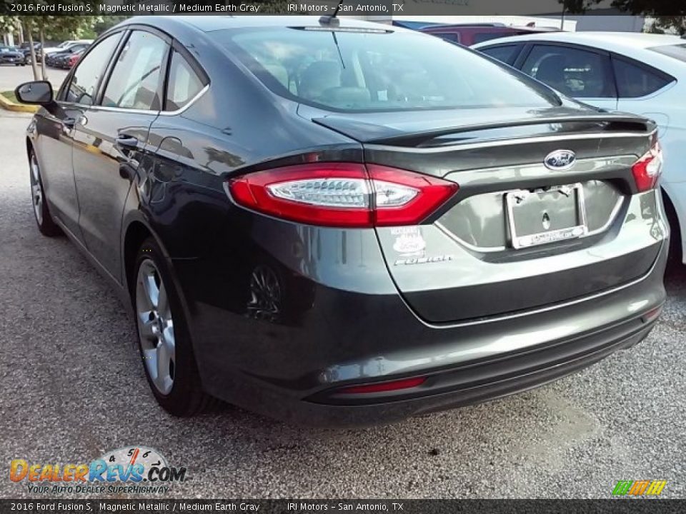 2016 Ford Fusion S Magnetic Metallic / Medium Earth Gray Photo #13