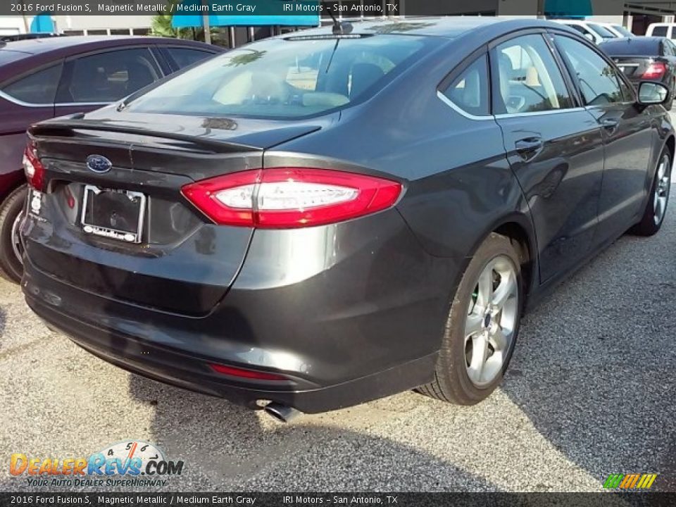 2016 Ford Fusion S Magnetic Metallic / Medium Earth Gray Photo #15