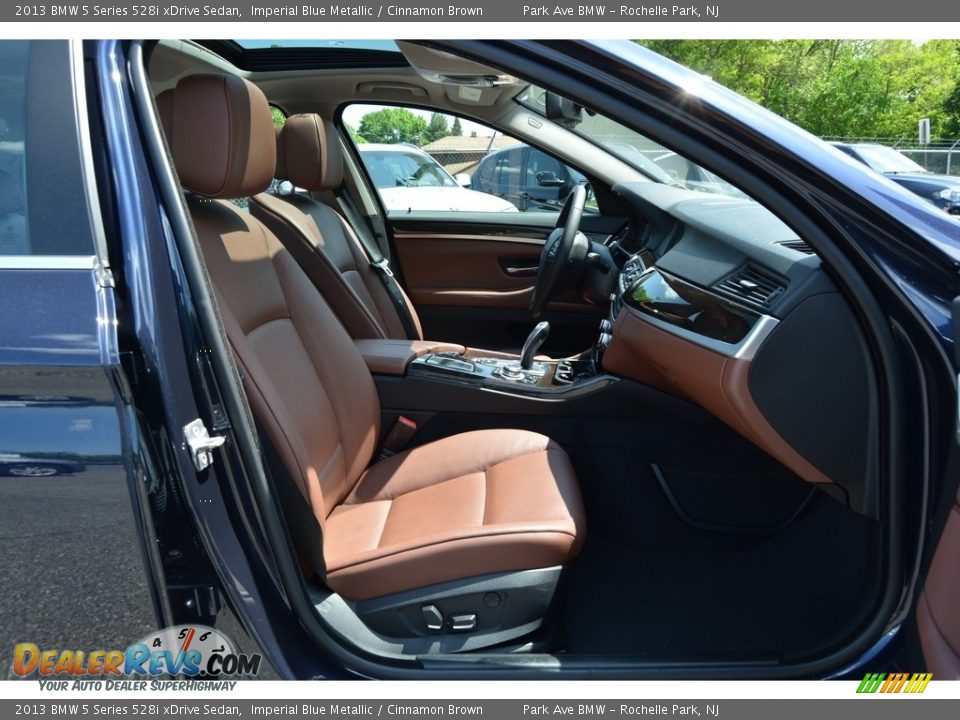 2013 BMW 5 Series 528i xDrive Sedan Imperial Blue Metallic / Cinnamon Brown Photo #28