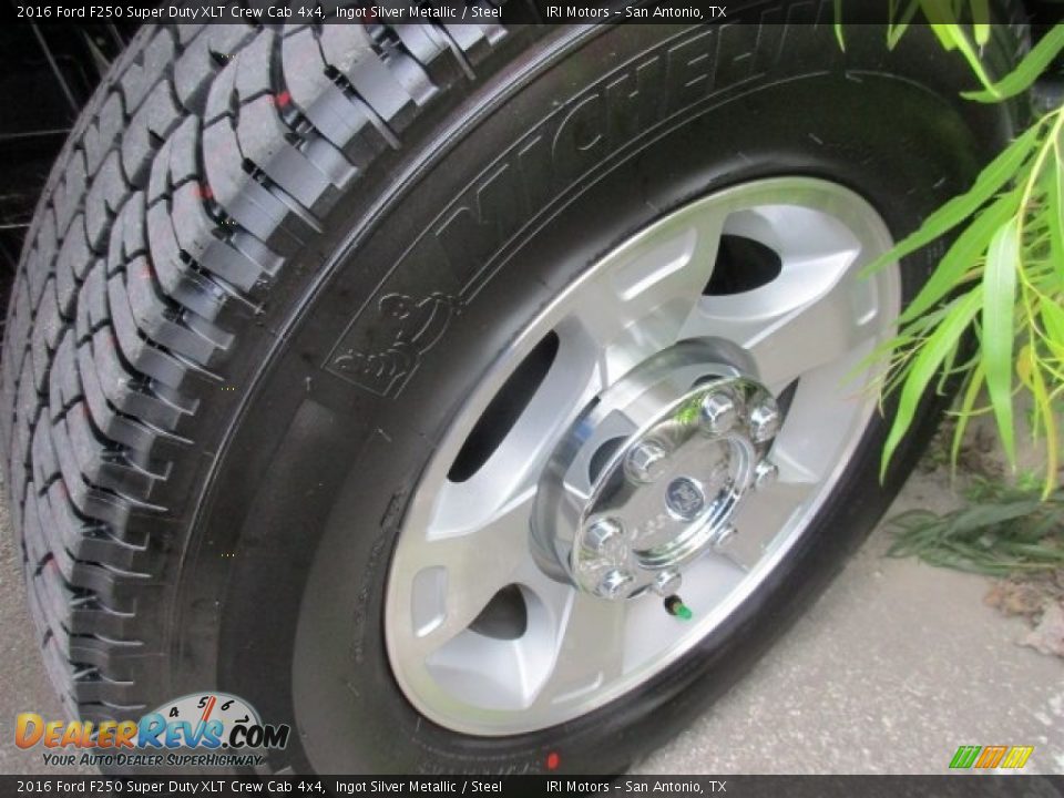 2016 Ford F250 Super Duty XLT Crew Cab 4x4 Ingot Silver Metallic / Steel Photo #4
