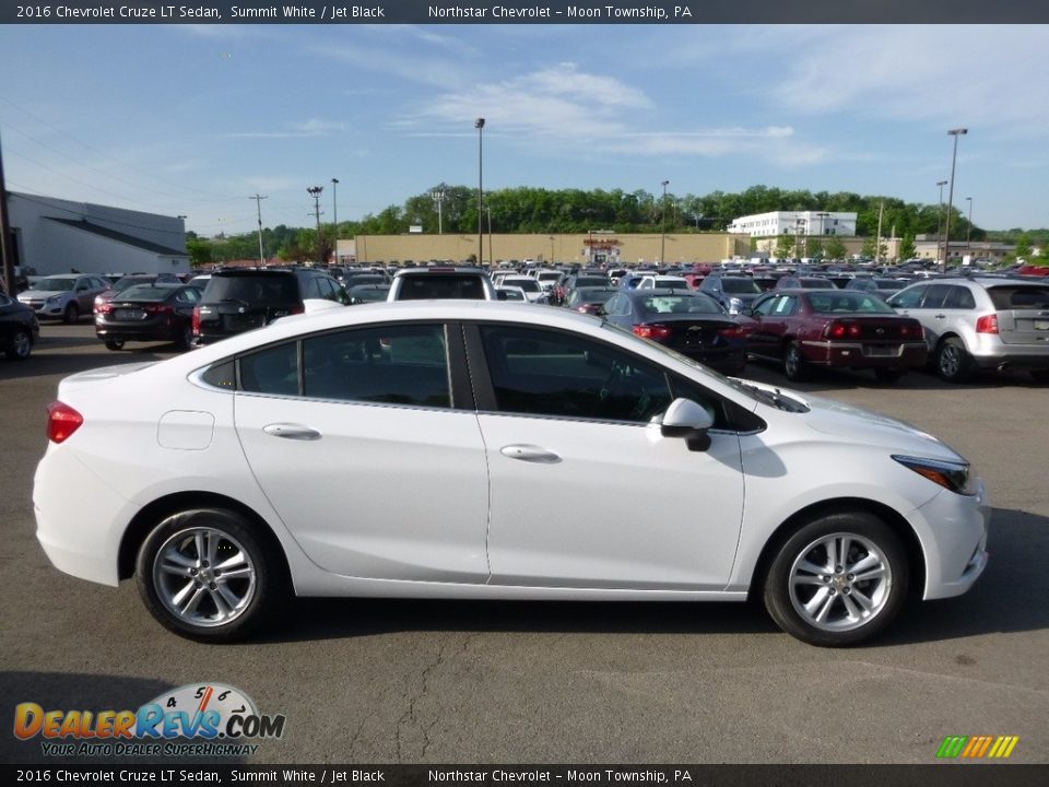 2016 Chevrolet Cruze LT Sedan Summit White / Jet Black Photo #4