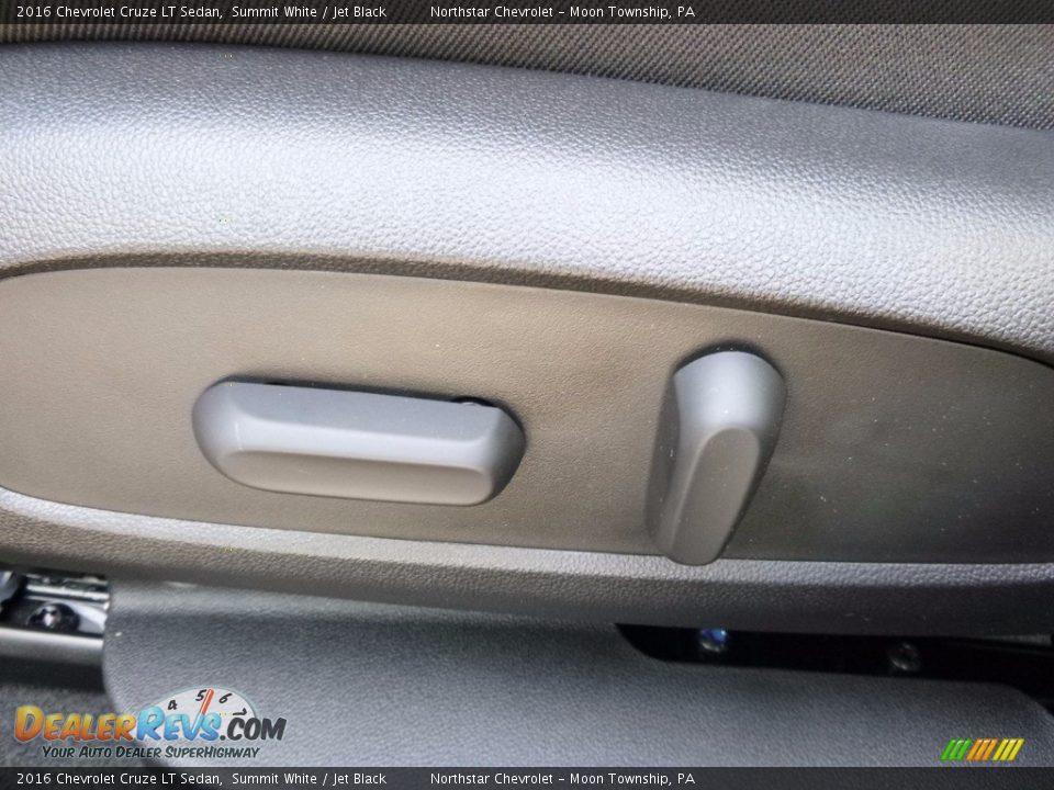 2016 Chevrolet Cruze LT Sedan Summit White / Jet Black Photo #14